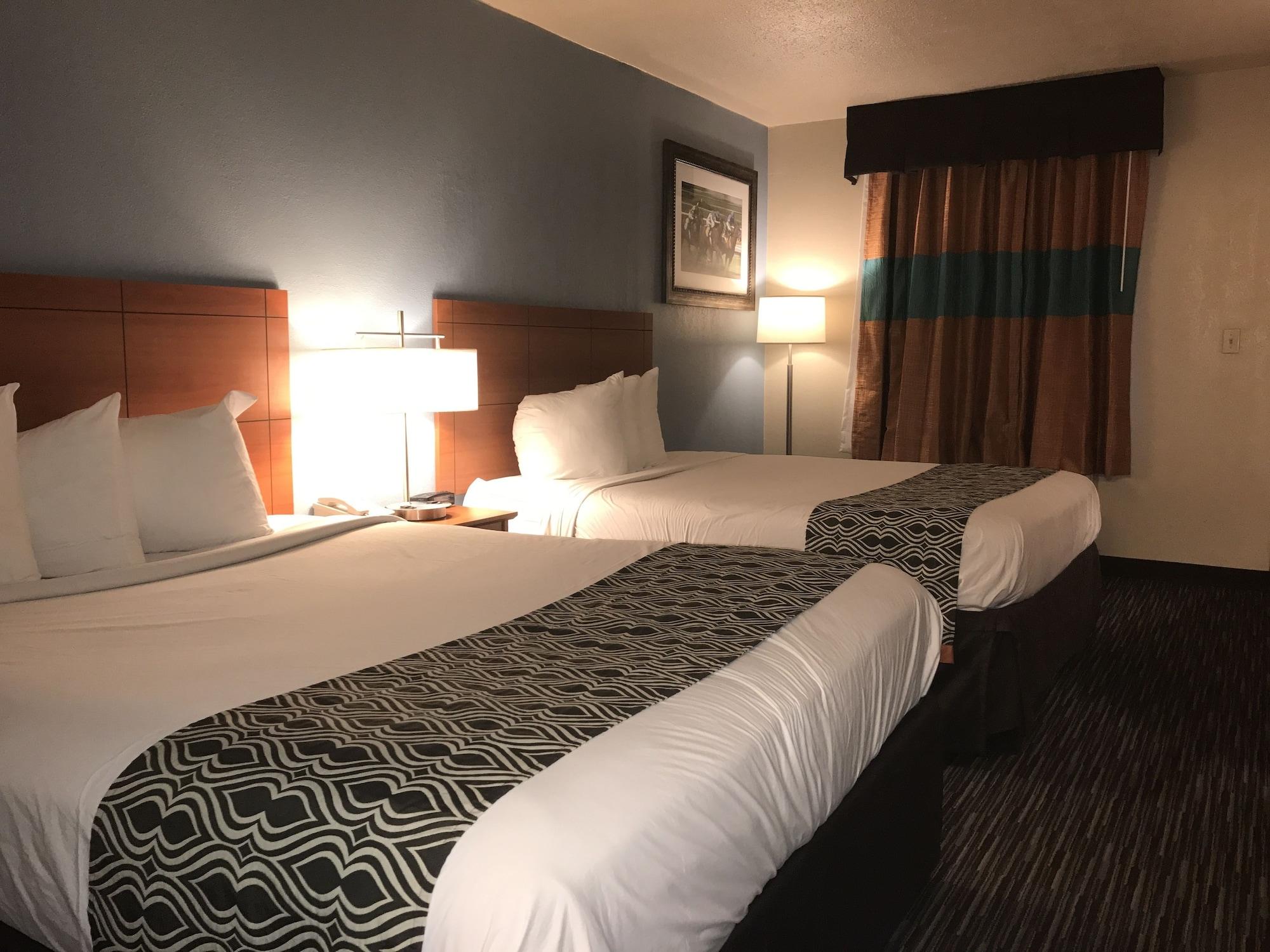 Ramada By Wyndham Louisville North Eksteriør billede